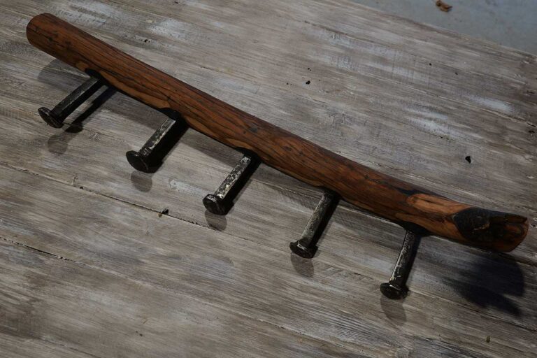 Rustic Wooden steel Coat Hanger Display Rack